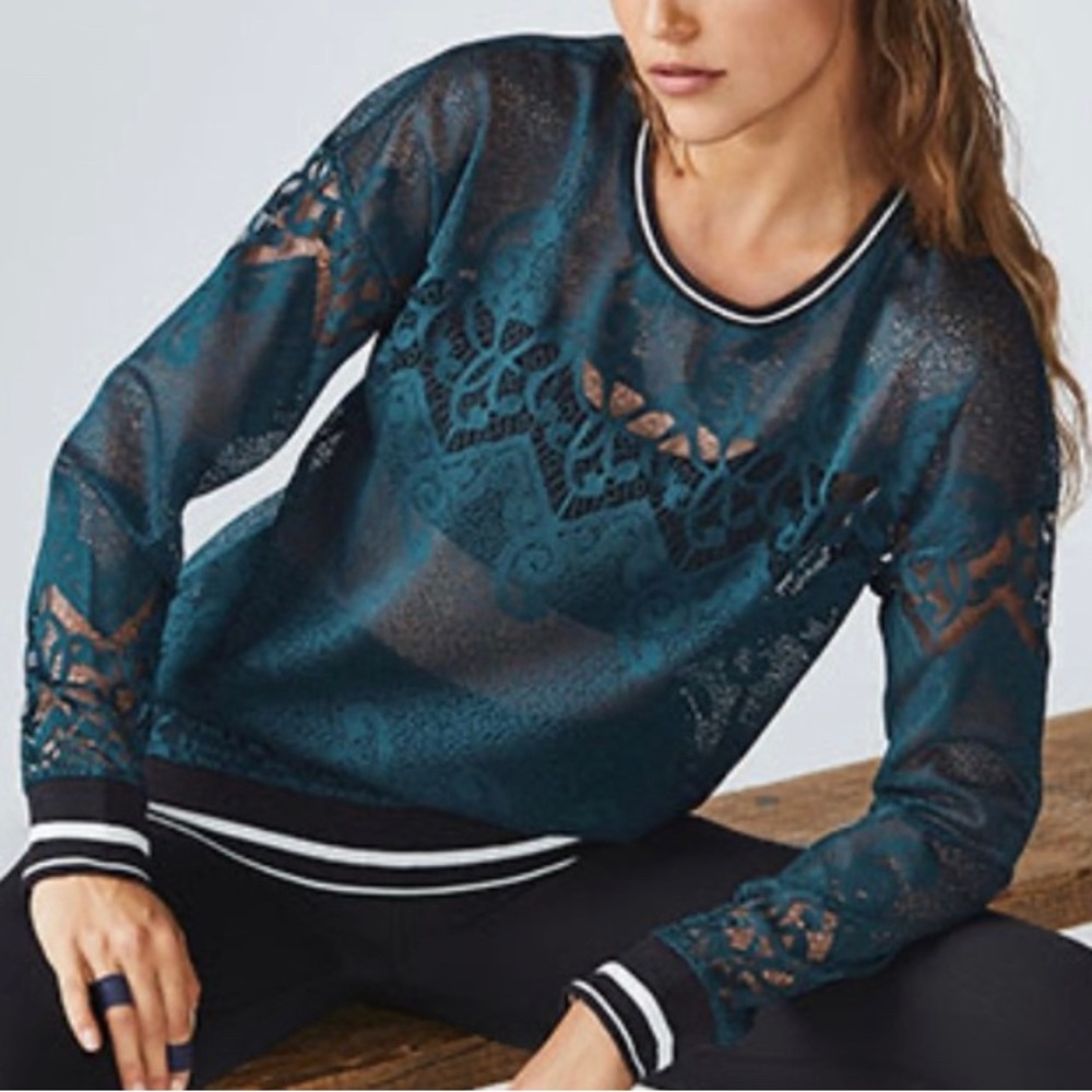 Fabletics Sophie Tunic size medium long sleeve sheer floral lace ribbed hem